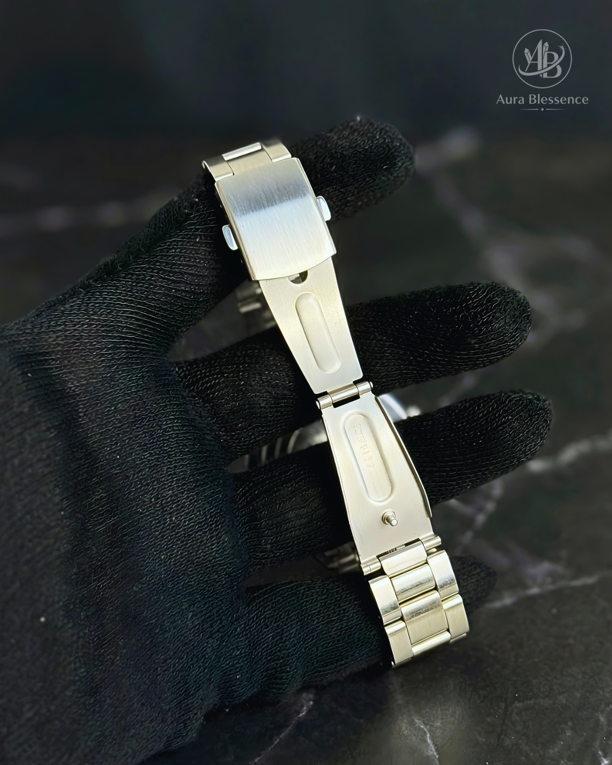 Rolex Submariner Master Edition – 18K Gold (Color) & Silver Professional Series