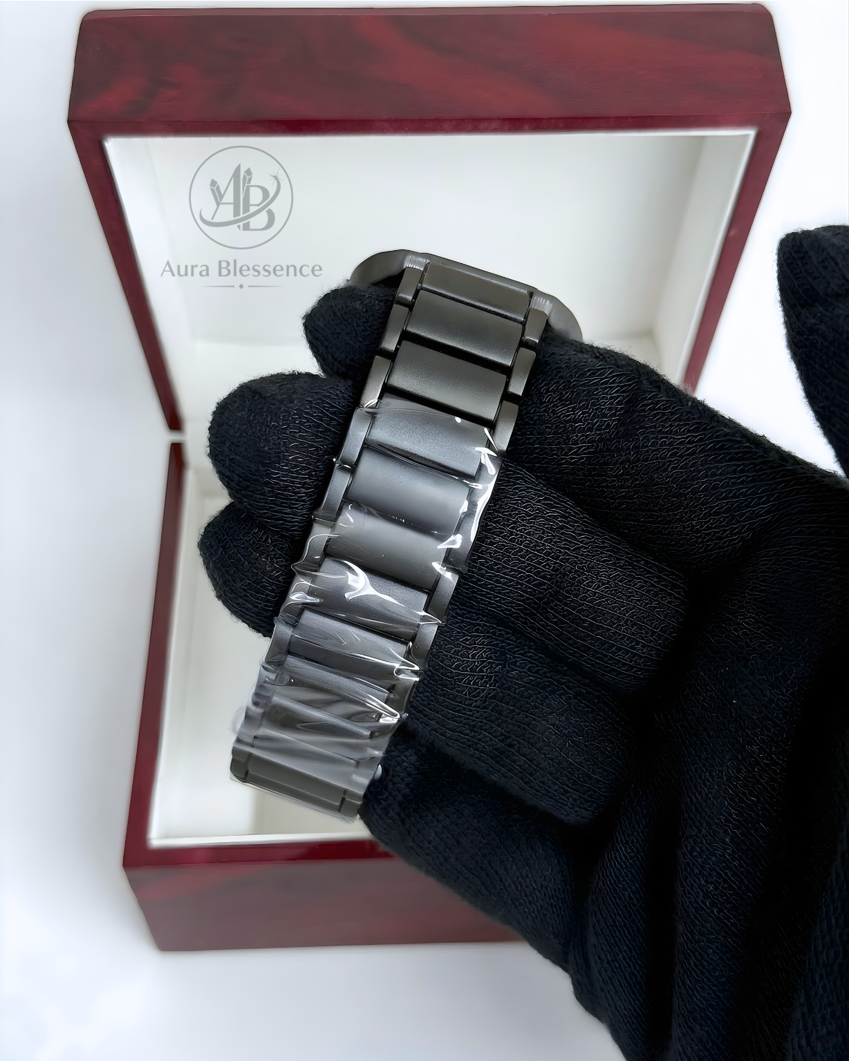 Classic Black Quartz Watch – Stainless Steel Chain | Rado Style